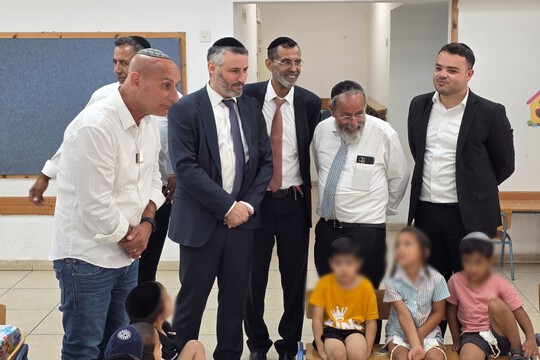 השר חיים ביטון בסיור מקצועי בראש העין השר חיים ביטון בסיור מקצועי בראש העין