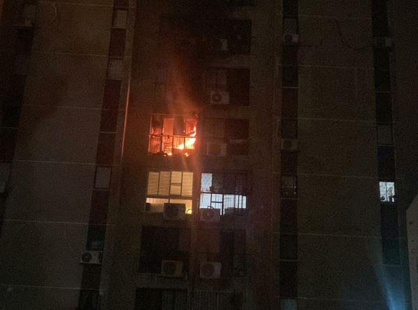 נתניה: שמונה נפגעים כתוצאה משריפה נתניה: שמונה נפגעים כתוצאה משריפה