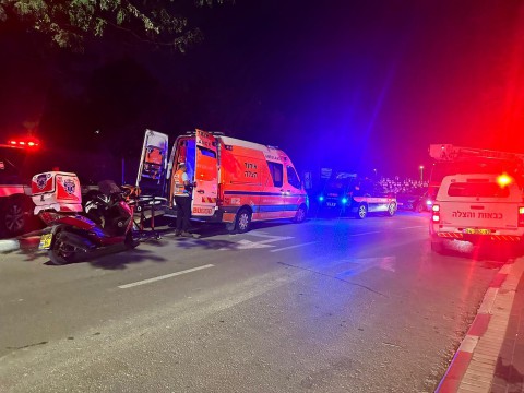 חדשות מקומיות - נתניה: שמונה נפגעים כתוצאה משריפה