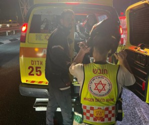 רוכב אופניים חשמליים נפצע בינוני בתאונה בנתניה
