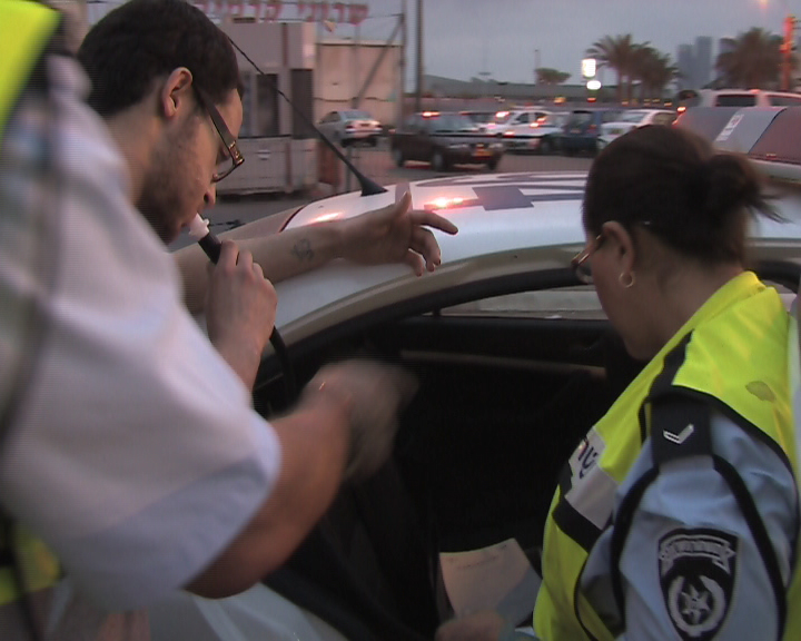 פעילות קהילתית - כמה דוחות חילקה המשטרה בנתניה לנהגים שיכורים?