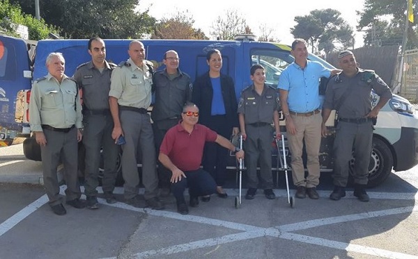 שוטר ליום אחד: חלומו של אראל לנג 