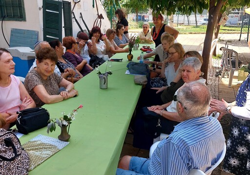 היסטוריה וטיולים - הפרויקט המרגש עבור הגיל השלישי בנתניה היסטוריה וטיולים - הפרויקט המרגש עבור הגיל השלישי בנתניה