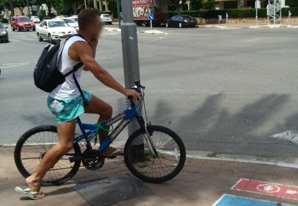 תמונה: עמותת אור ירוק  כמה רוכבים על אופניים בנתניה בצורה מסוכנת? 