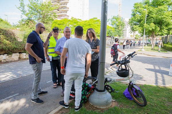 אכיפה בנושא אופניים חשמליים  נתניה נאבקת ברכיבה על אופניים חשמליים מתחת לגיל 16