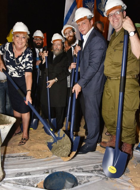 פעילות קהילתית - הונחה אבן הפינה לבית הכנסת 'שירת הים' בעיר ימים