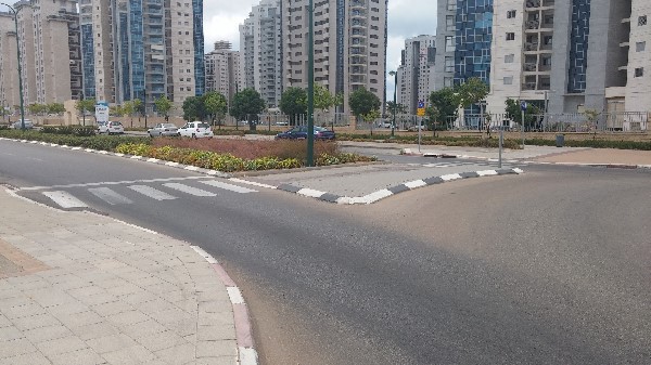 חיים חפר האם מוסדות החינוך בנתניה בטוחים לקראת פתיחת שנת הלימודים? 