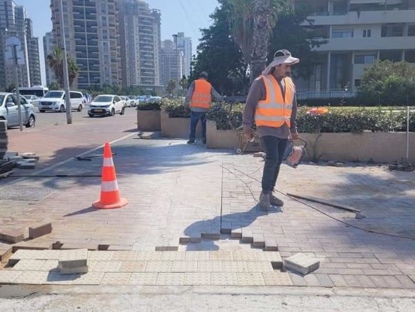 פעילות קהילתית - פעולה מרגשת של תלמיד כתה ג' למען ציבור העיוורים בנתניה