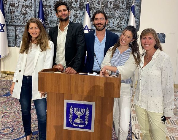 אות הוקרה מנשיא המדינה למיקה יעקב מכפר וויתקיון 