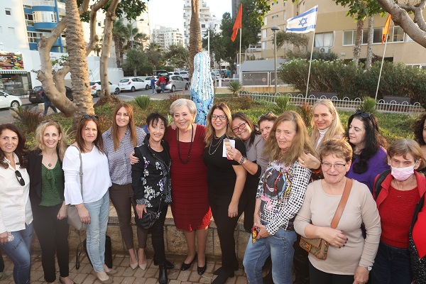 פעילות קהילתית - פסל סביבתי חדש בנתניה - אלת הים