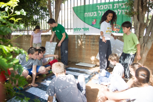 אור ירוק ותכנית של"ח מדריכות את ילדי נתניה לחופשה בטוחה  אור ירוק ותכנית של"ח מדריכות את ילדי נתניה לחופשה בטוחה 