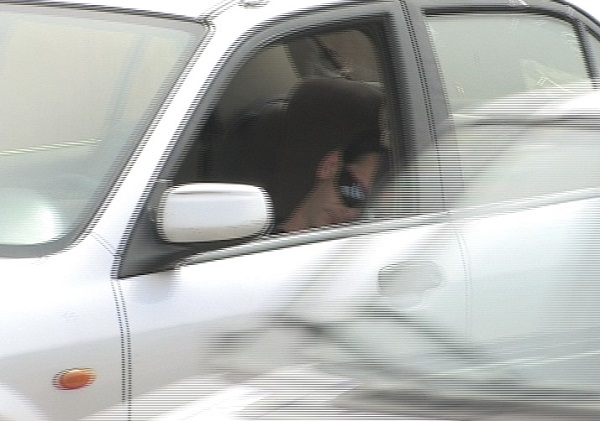 תמונה: עמותת אור ירוק כמה מתושבי השרון "ניקרו" במהלך נהיגה?