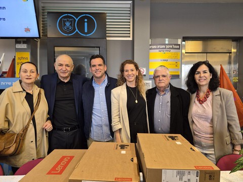  כאלף תלמידים בנתניה יקבלו מחשבים ללמידה מרחוק
