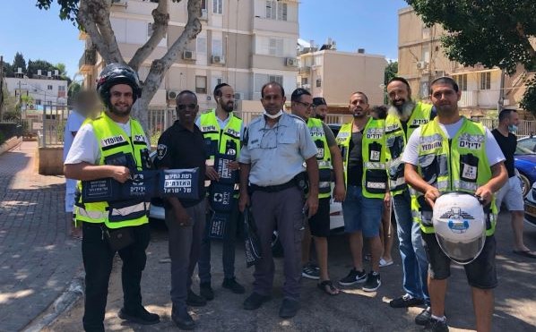 תינוק חולץ מרכב נעול בנתניה 