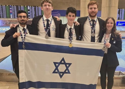  הישג לאיתן רוטמן: מדליית כסף באולימפיאדת הפיזיקה הבינלאומית