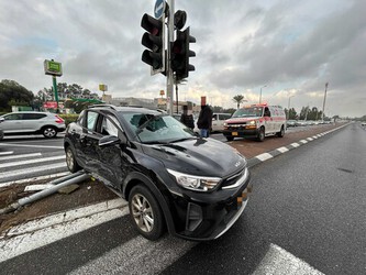 הולך רגל נפגע מרכב סמוך לצומת העוגן