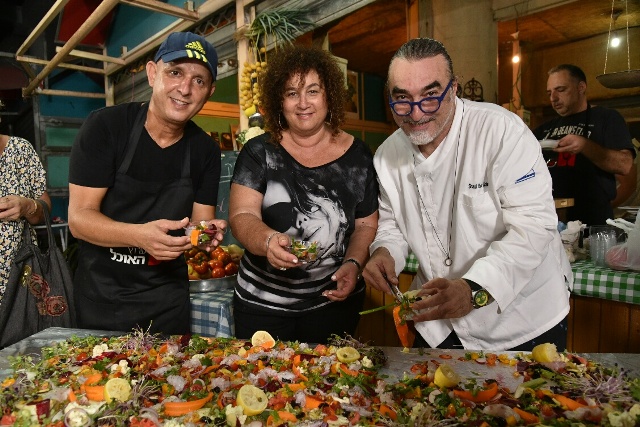 אירועים בנתניה והסביבה - ערוץ האוכל והשף שאול בן אדרת הגיעו לטעום את העיר