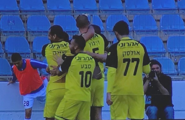 השוערים לא הגיעו: 4:4 משוגע בין נתניה למכבי הרצליה