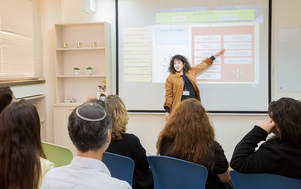 נתניה מציעה עזרה לכל המובטלים בעיר