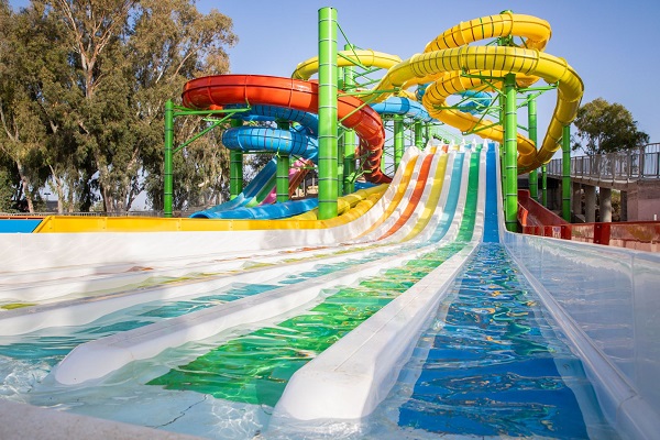 קיץ ישראלי בפארק המים שפיים