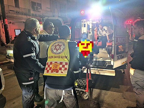  לילה אלים בנתניה: צעיר נפצע בינוני מדקירות ברחוב אוסישקין