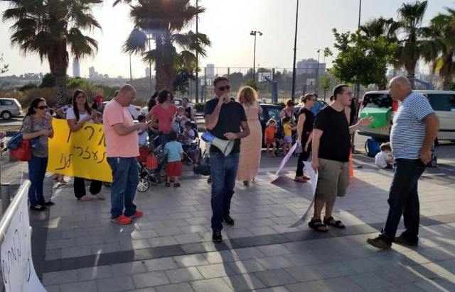 חדשות מקומיות - מארגני המחאה: ציפינו ליותר אנשים