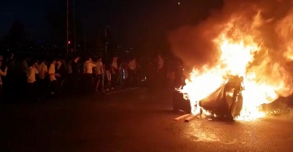 זירת האירוע | צילום: דווברות המשטרה  תעוד- הוצתו שתי ניידות משטרה במחלף פולג