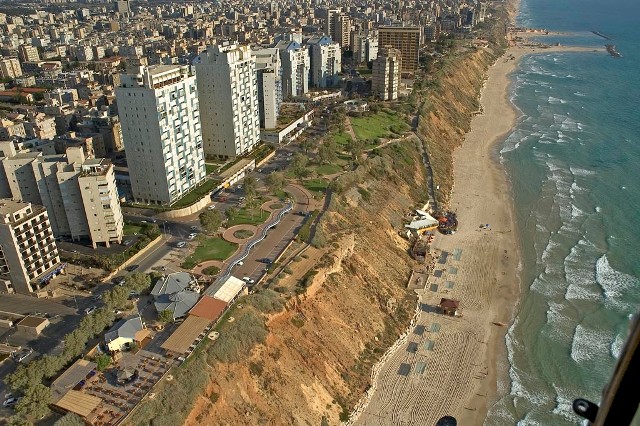 בלו ביי חוף בלוביי לא יוכרז כחוף דתי