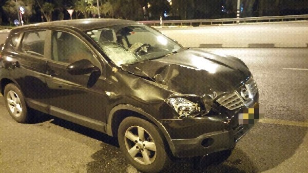 עמק חפר: הולך רגל בן 29 נהרג מפגיעת רכב בכביש 4