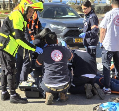  נתניה: רוכב אופנוע נפצע בינוני בתאונת דרכים