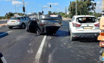 תאונה עם מעורבות 4 כלי רכב בסמוך לצומת חפר