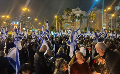 בצל הפיגועים, מאות מפגינים יצאו לרחובות נתניה