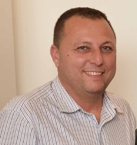 פרידריך נגד בן חמו בישיבת המועצה