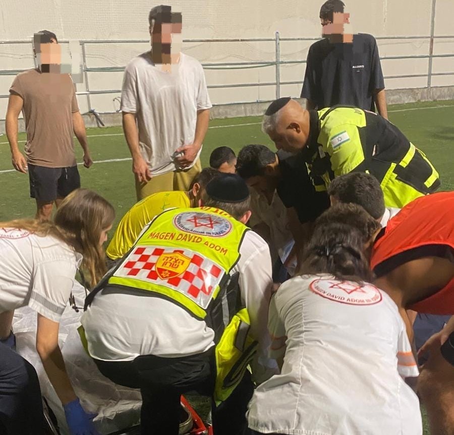  בן 30 נפצע במהלך משחק בחוף פולג