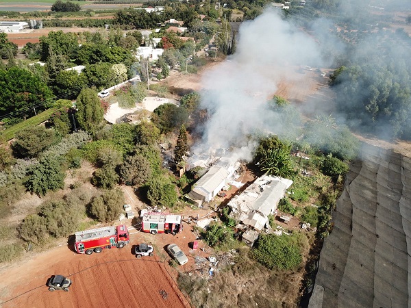 צילום: יאיר שגיא תעוד- דליקת קרוונים במושב משמרת