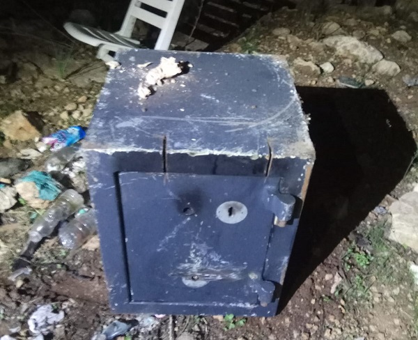 נעצרו שני חשודים בגניבת כספת ממושב בני ציון