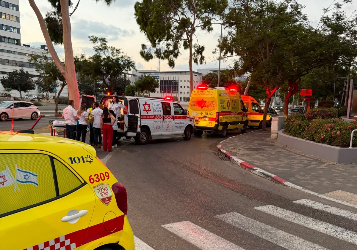  נתניה: רוכבת קורקינט חשמלי בת 19 נפגעה מרכב - מצבה בינוני