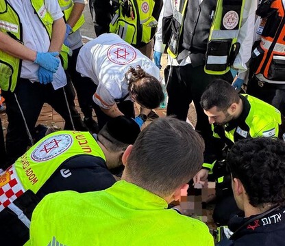  נתניה: בן 73 התמוטט ברחוב - מצבו אנוש