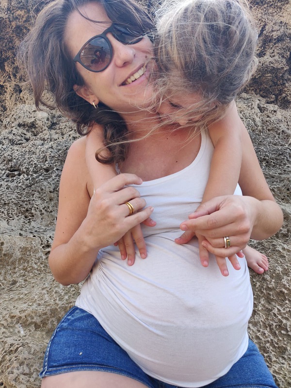 חדשות מקומיות - אשה בהריון מתקדם הוכשה על ידי נחש צפע