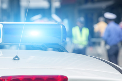 מכונית משטרה שוטר מנתניה מואשם במעשים מגונים והטרדה מינית