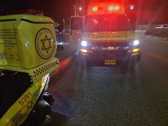 נתניה: בן 15 נפגע מרכב בעת שרכב על קורקינט חשמלי