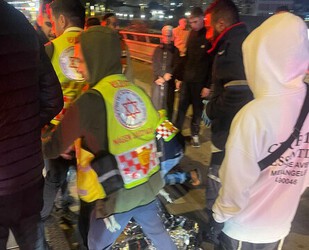 רוכב קורקינט חשמלי בן 16 נפגע מרכב ברחוב האר''י בנתניה