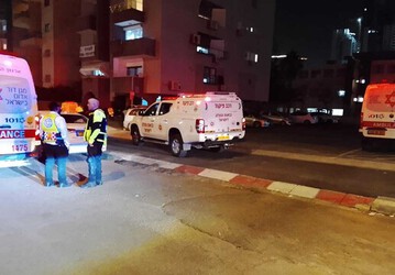 נתניה: גבר כבן 75 נפגע בשריפה בדירה
