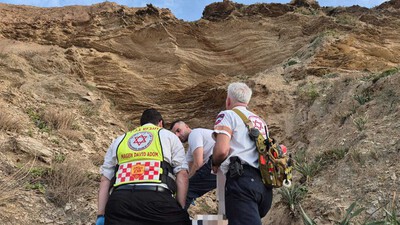 בן 42 נהרג לאחר שנפל ממצוק סמוך לנתניה 