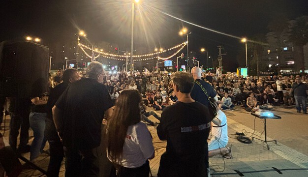  אלפים בעצרת פרידה מגיבור ישראל איתי חן הי"ד