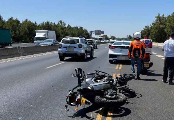  תאונה עם מעורבות רכב ואופנוע סמוך למושב בבני ציון