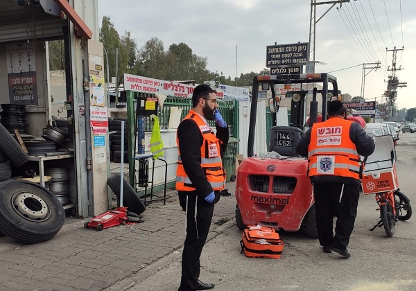 בן 30 נפצע בינוני כתוצאה מפיצוץ צמיג בנתניה