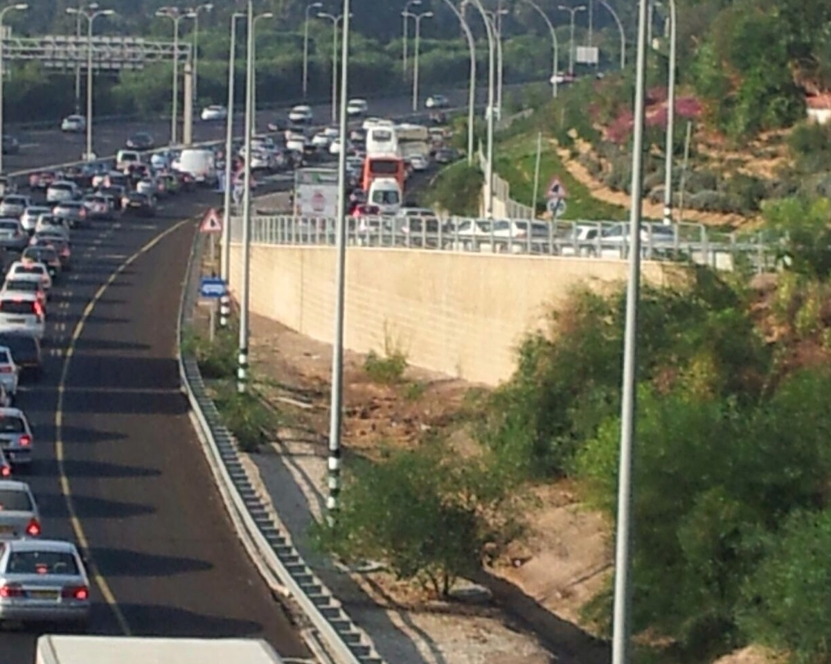 צילום | ארכיון  "לא הופכים חיים של עיר שלמה מהיום למחר"