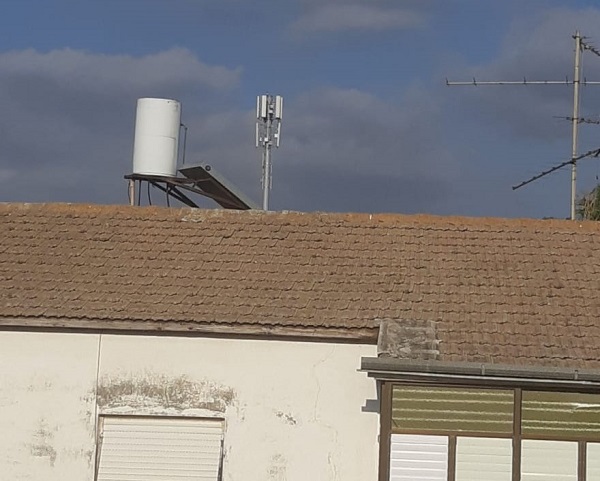 אנטנה סלולרית הוצבה בשכונת נאות הרצל