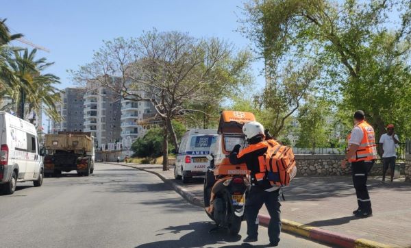 זירת האירושע | צילום: איחוד הצלה  ניסיון חיסול בנתניה - צעיר נפצע קשה